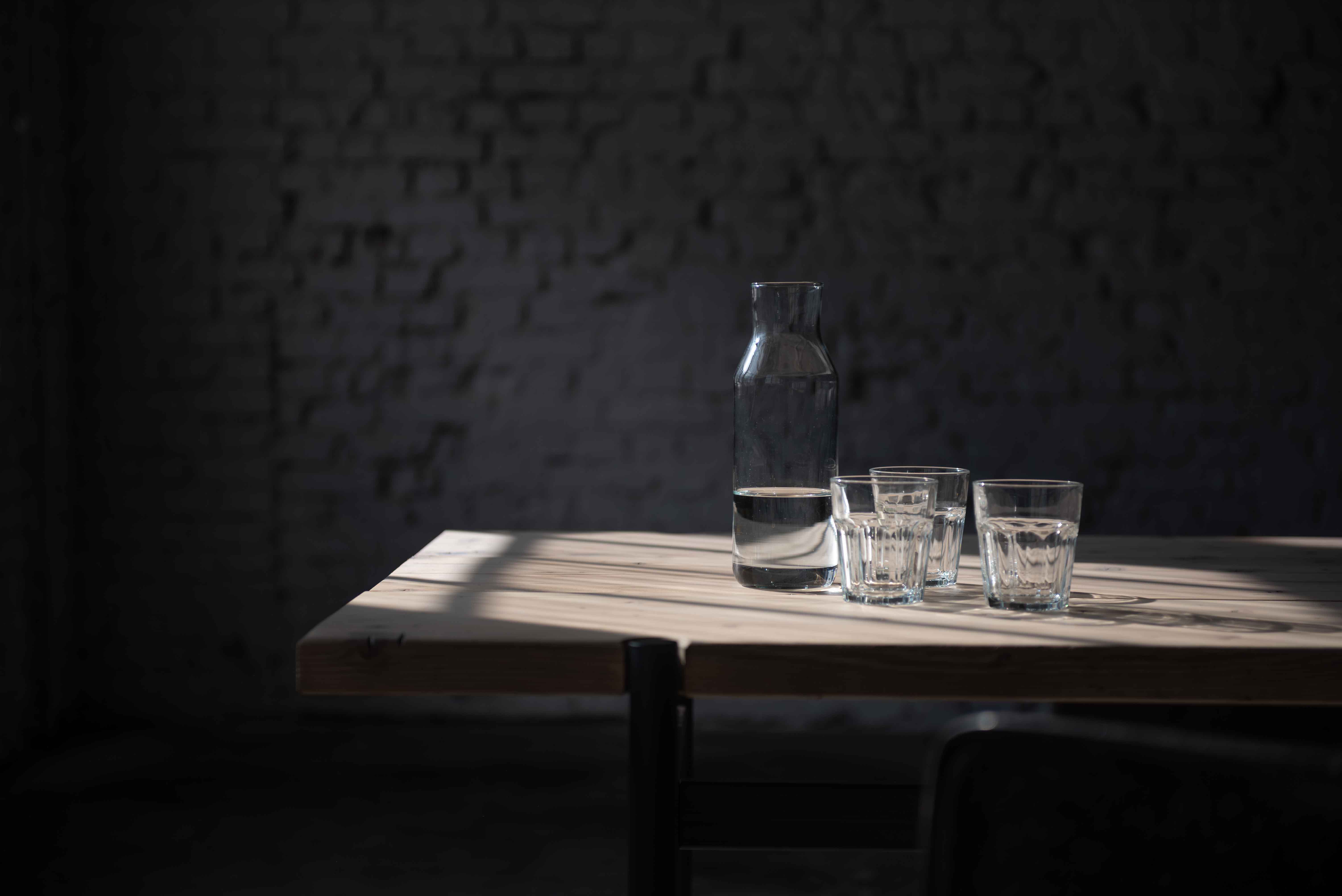Produktdetailbild Altholzmöbel Tisch aus Gerüstbohlen 